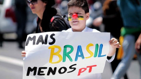 protesto-15.11-4-Mais-Brasil-Menos-PT-Marcelo-Gonçalves-Folhapress-480x270